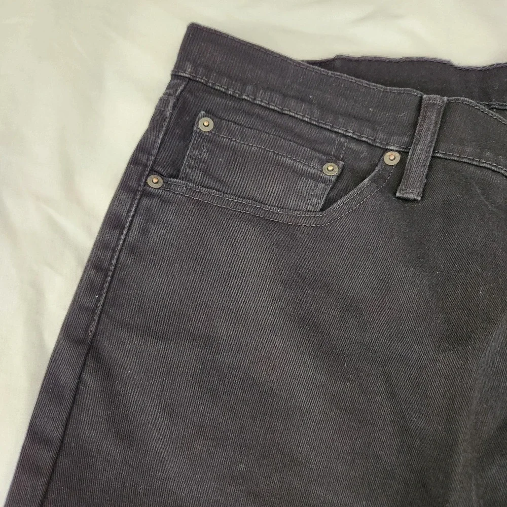 Men's Levi's Black Dark Wash Jeans #541 -‎ Size 37 x 30